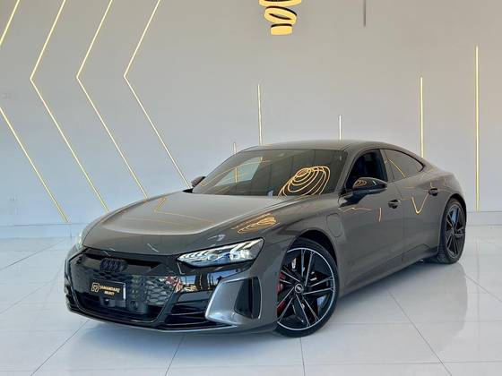 AUDI RS E-TRON GT ELÉTRICO QUATTRO AUDI RS E-TRON GT ELÉTRICO QUATTRO